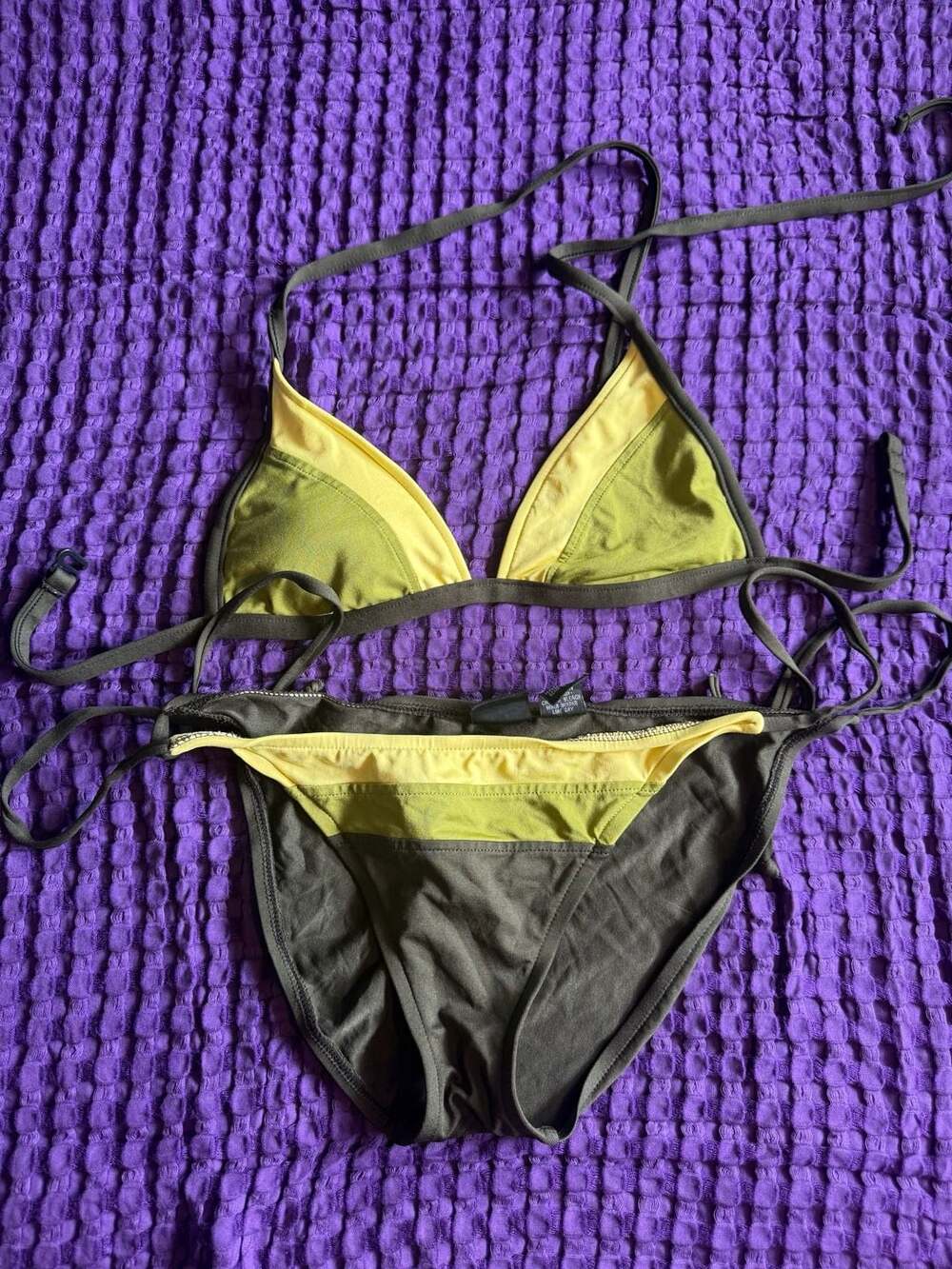 2000s vintageMossimo Two-Tone Olive&yellow Triangle Bikini Set